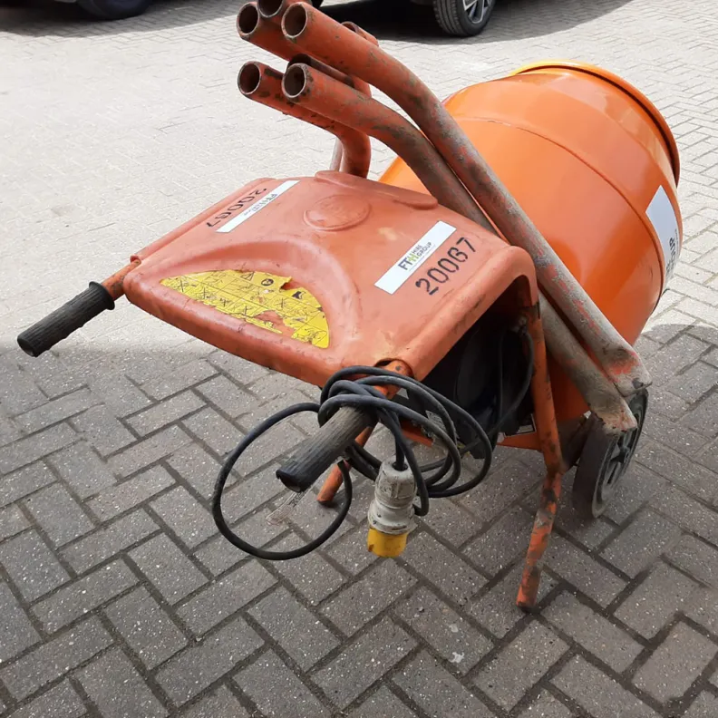 Belle 110v Mixer